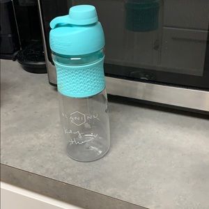 Katy Hearn blender bottle